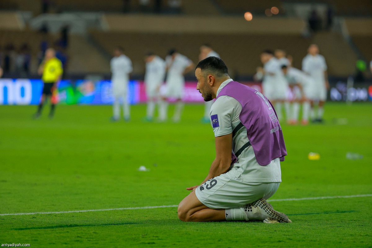 تأهل فيسيل كوبي