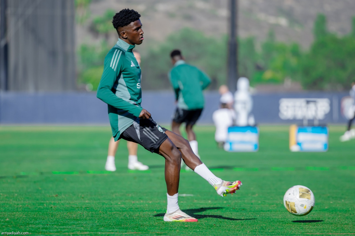 الأخضر يتأهب