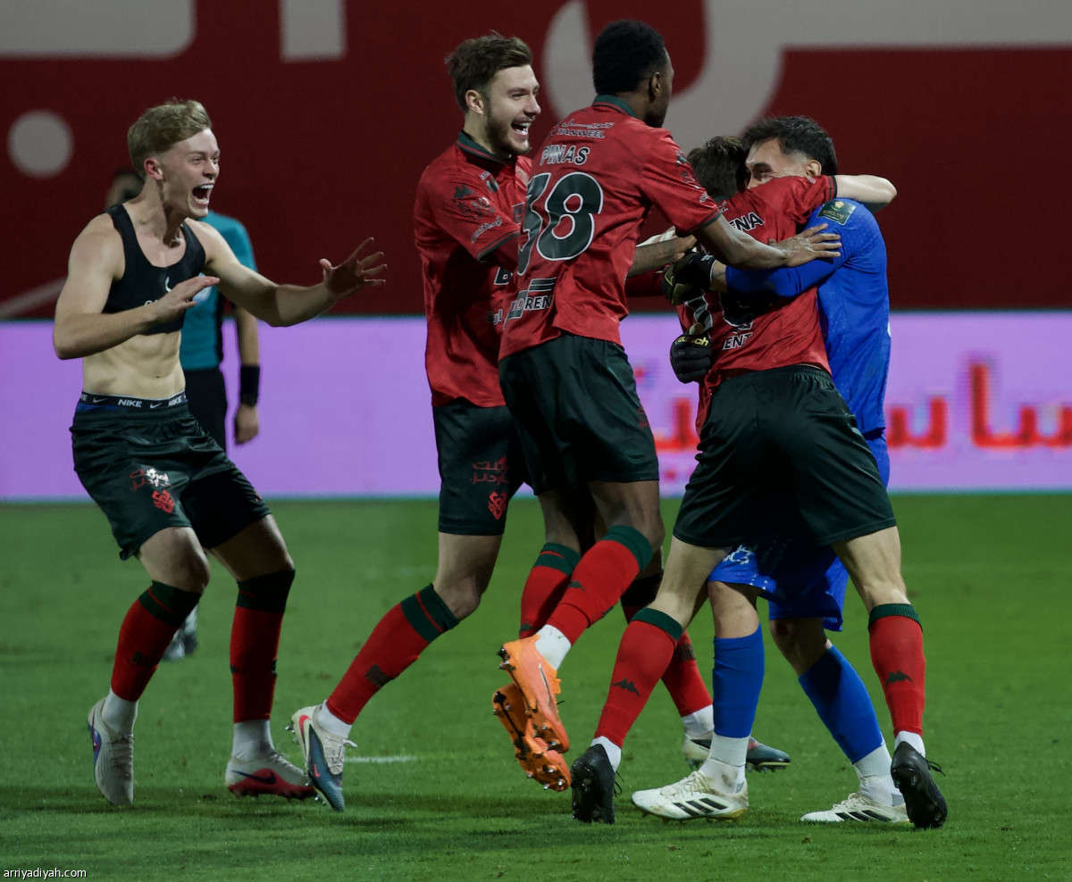 الخلود إلى النهائي