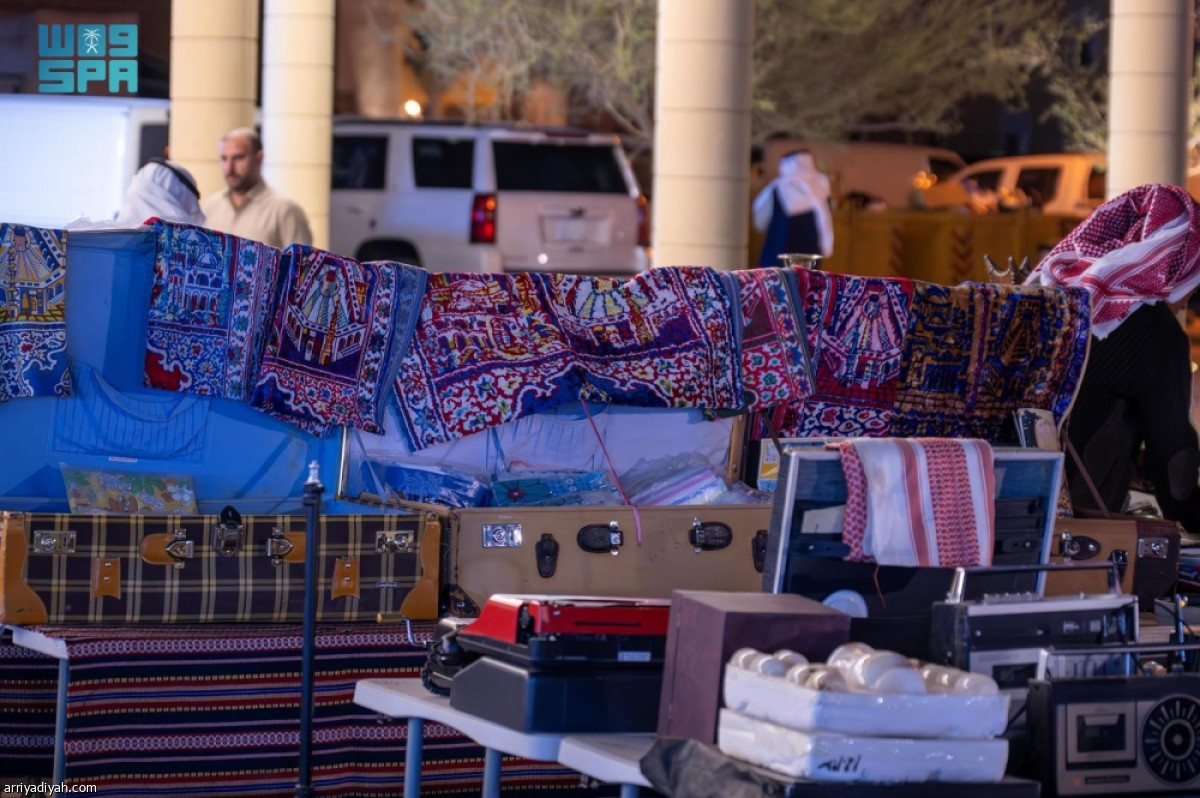 بشوت وعطورات