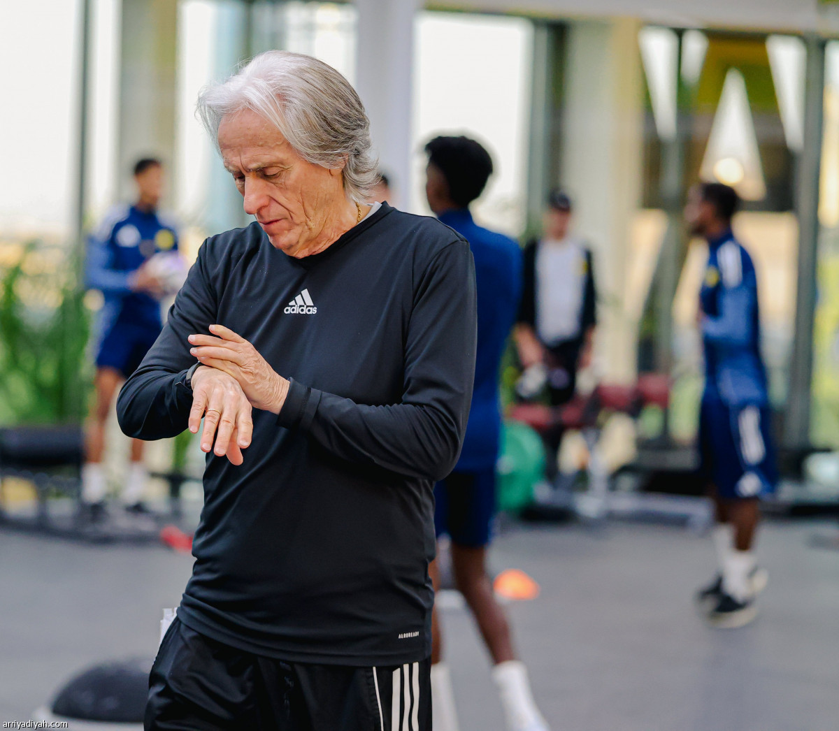 النصر يستأنف