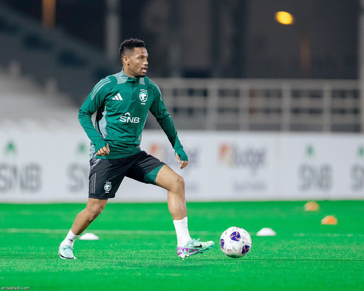 «الأخضر» ينطلق