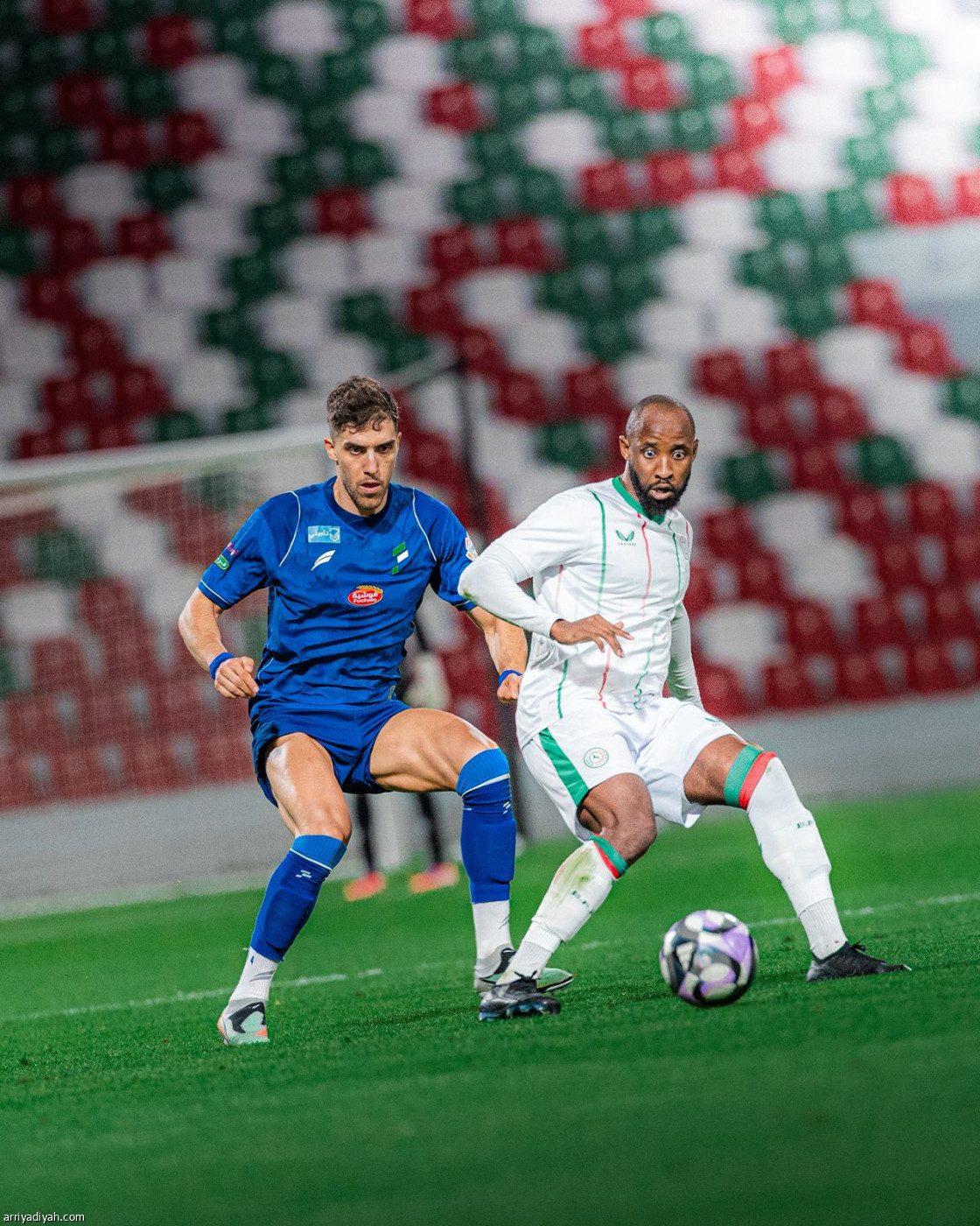 الاتفاق يكسب الفتح