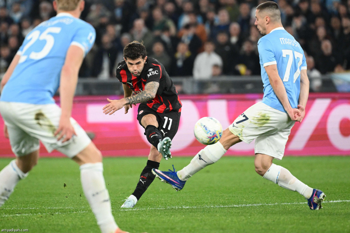 ميلان يتعثر