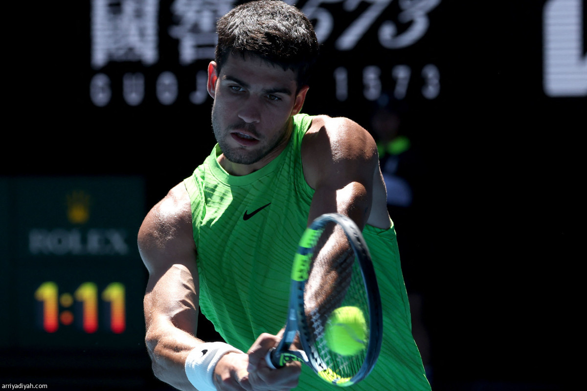 ألكاراز يتأهل