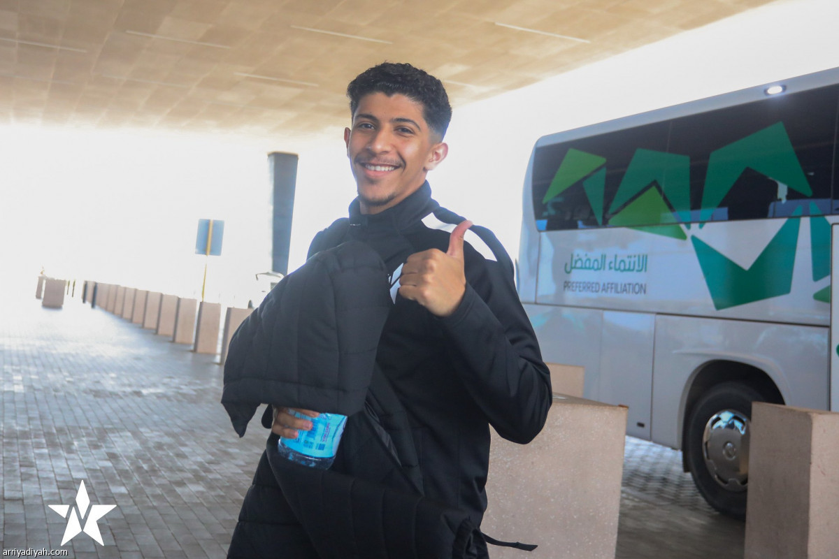 النجمة يغادر