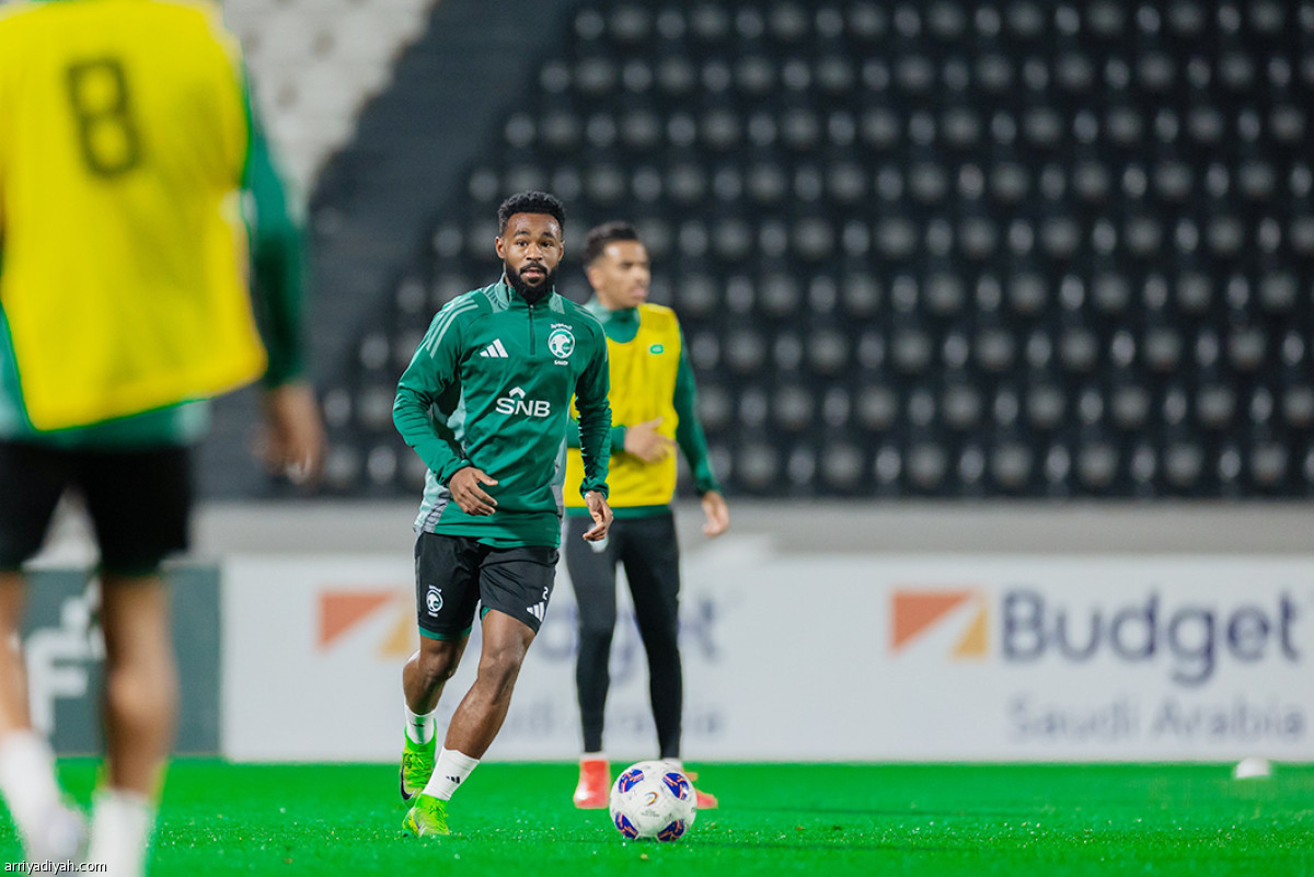 «الأخضر» ينطلق