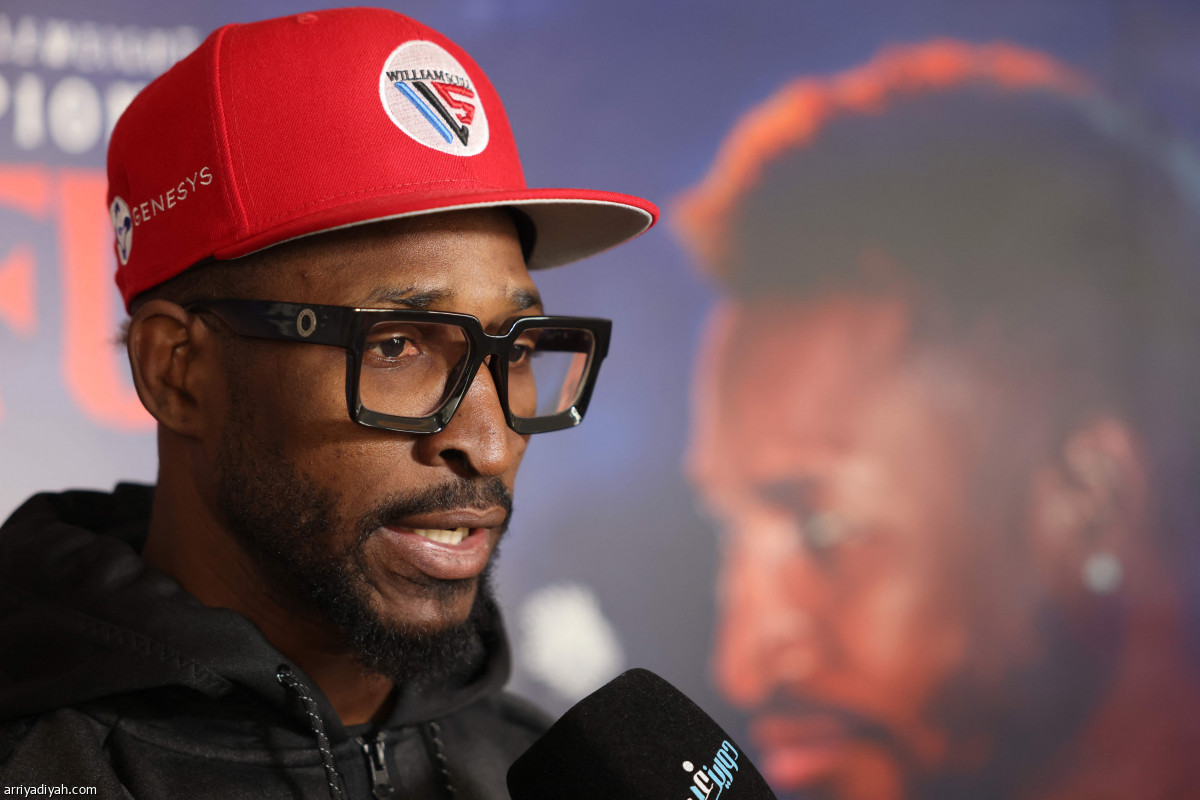 الأبطال يتحدثون