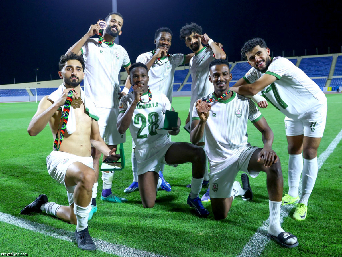 الأنوار يصعد