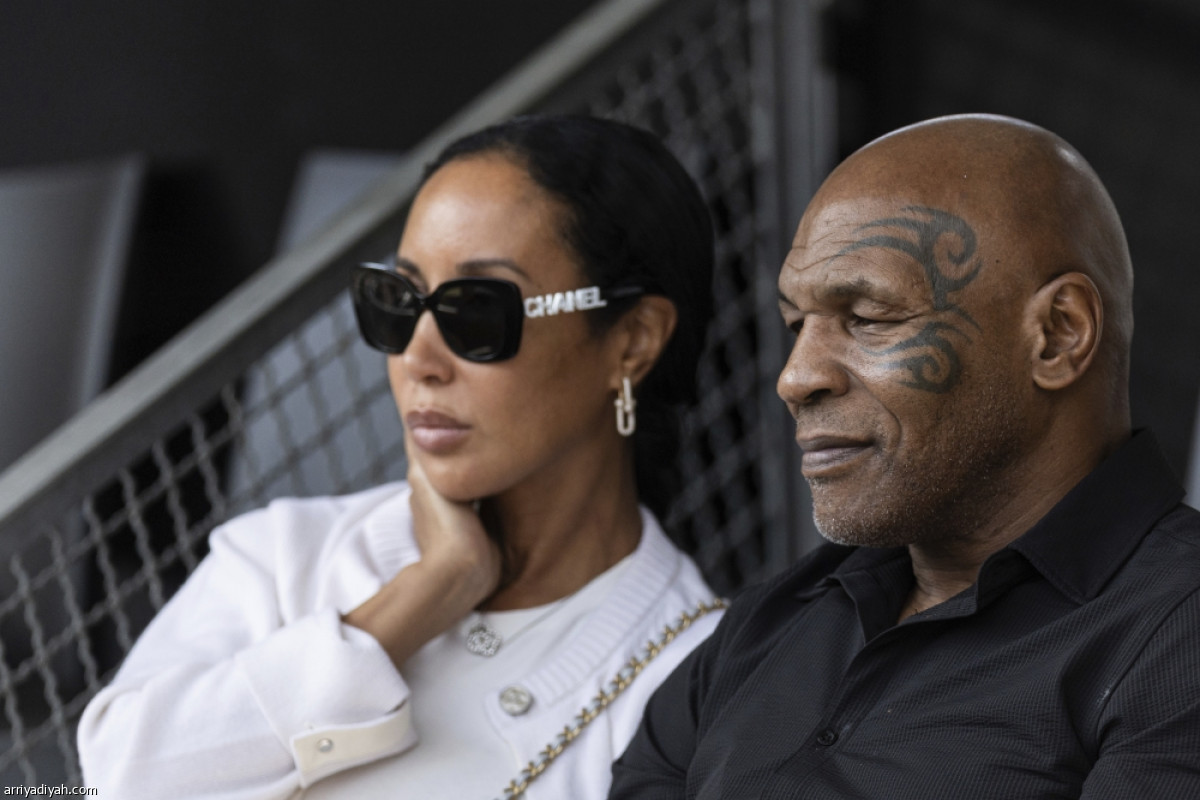 الأسطورة يتابع