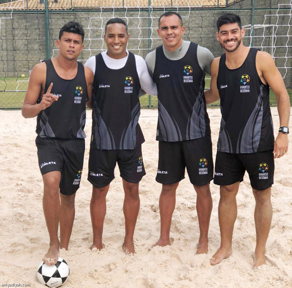 جيوفاني: 
كاندينو قادني إلى الهلال