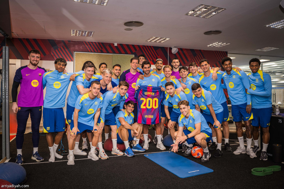 ابتسامات المدربين.. هدنة قبل ديربي برشلونة