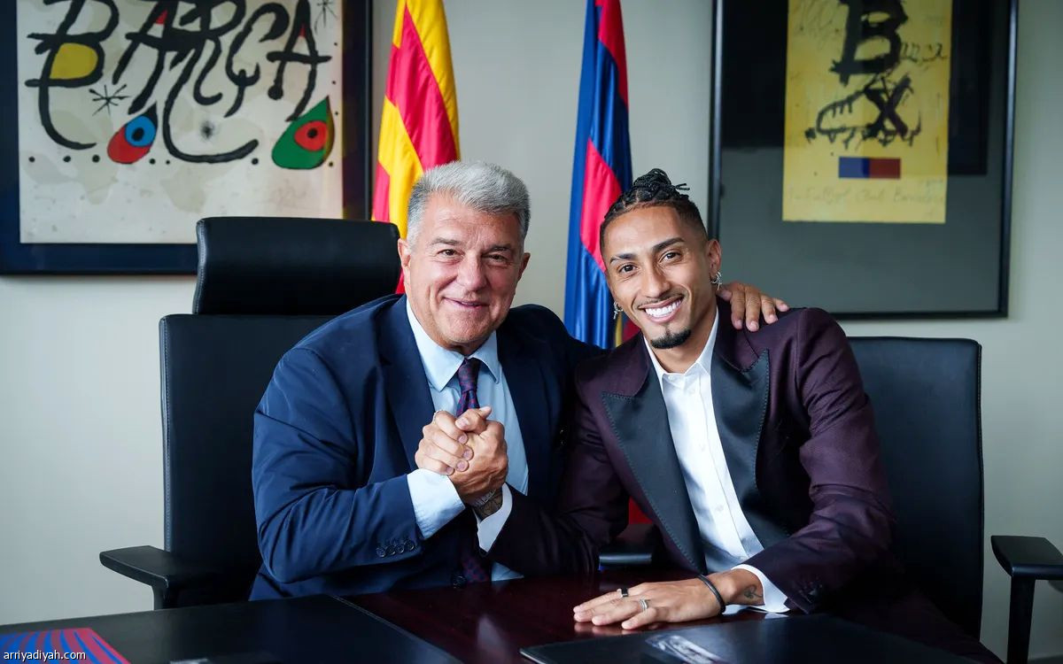 برشلونة يكافئ رافينيا