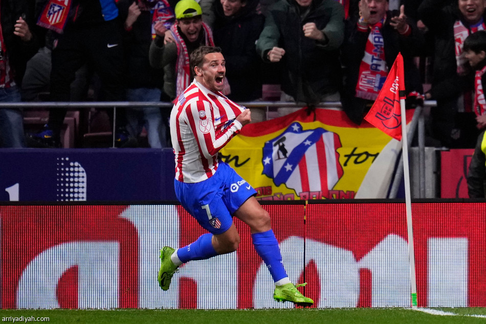 بعد 37 عاما.. أتلتيكو يسقط برشلونة برباعية