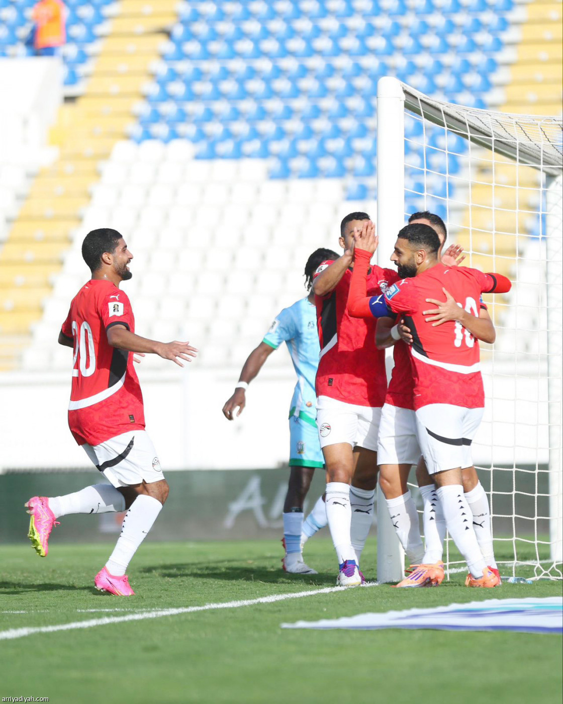 المصريون يتأهلون