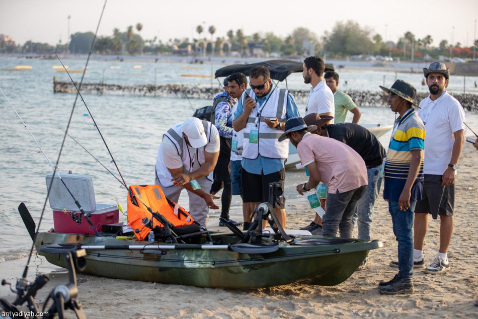 الشاخوري يخطف جائزة صيد الأسماك بقوارب الكاياك