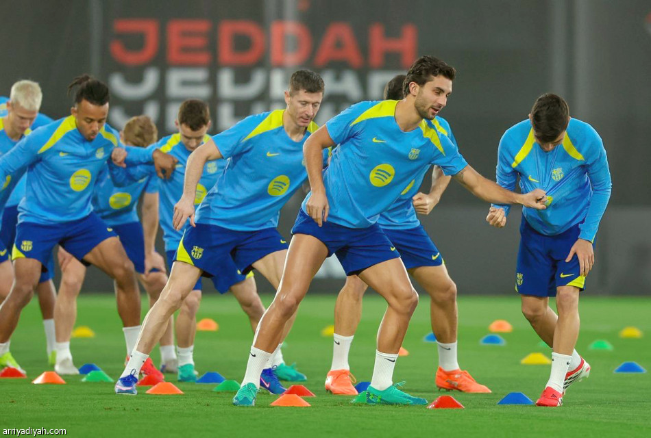 قبل النهائي.. يامال يعزز تشكيلة برشلونة