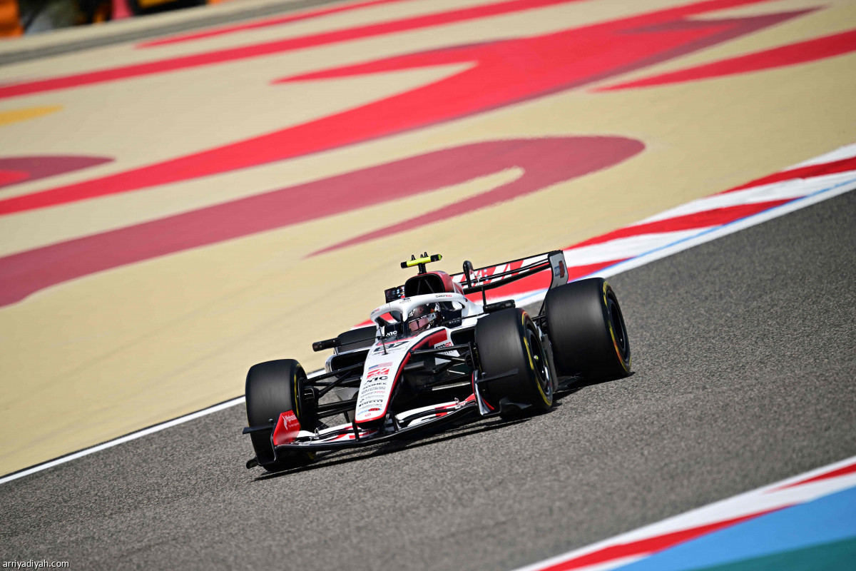 انطلاق التجارب الحرة