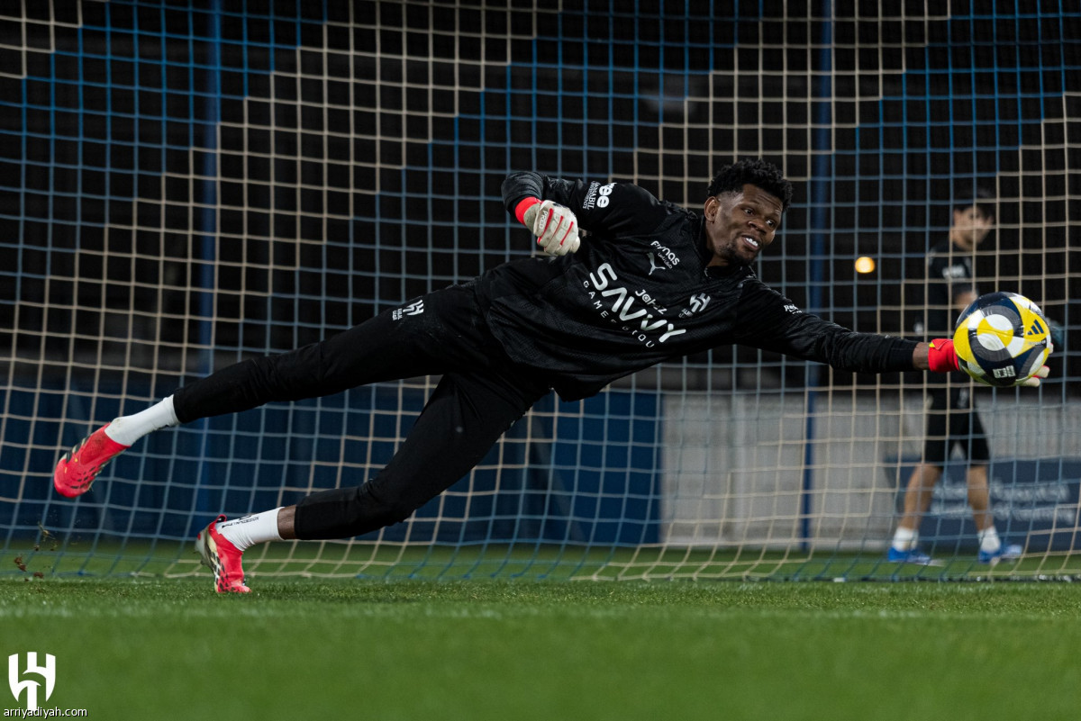 الهلال يعود