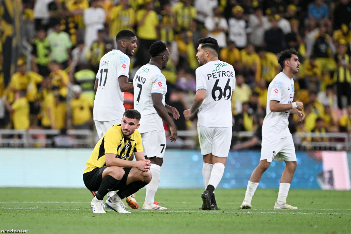 الأخدود يربك الاتحاد