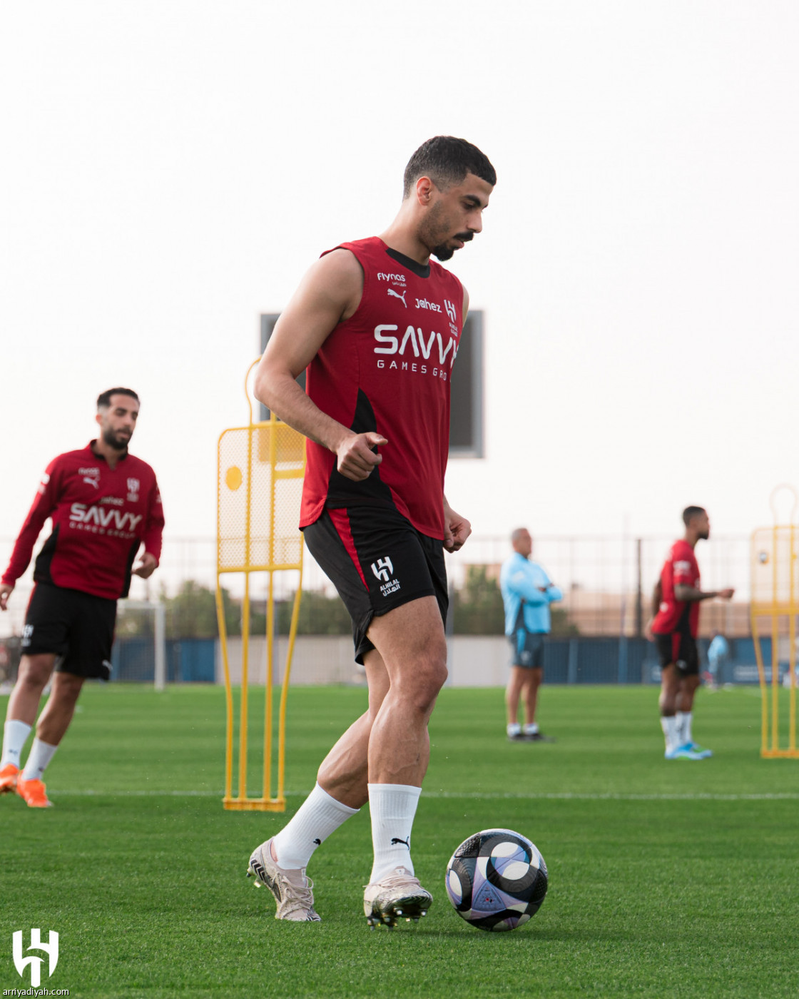 الأزرق يتأهب