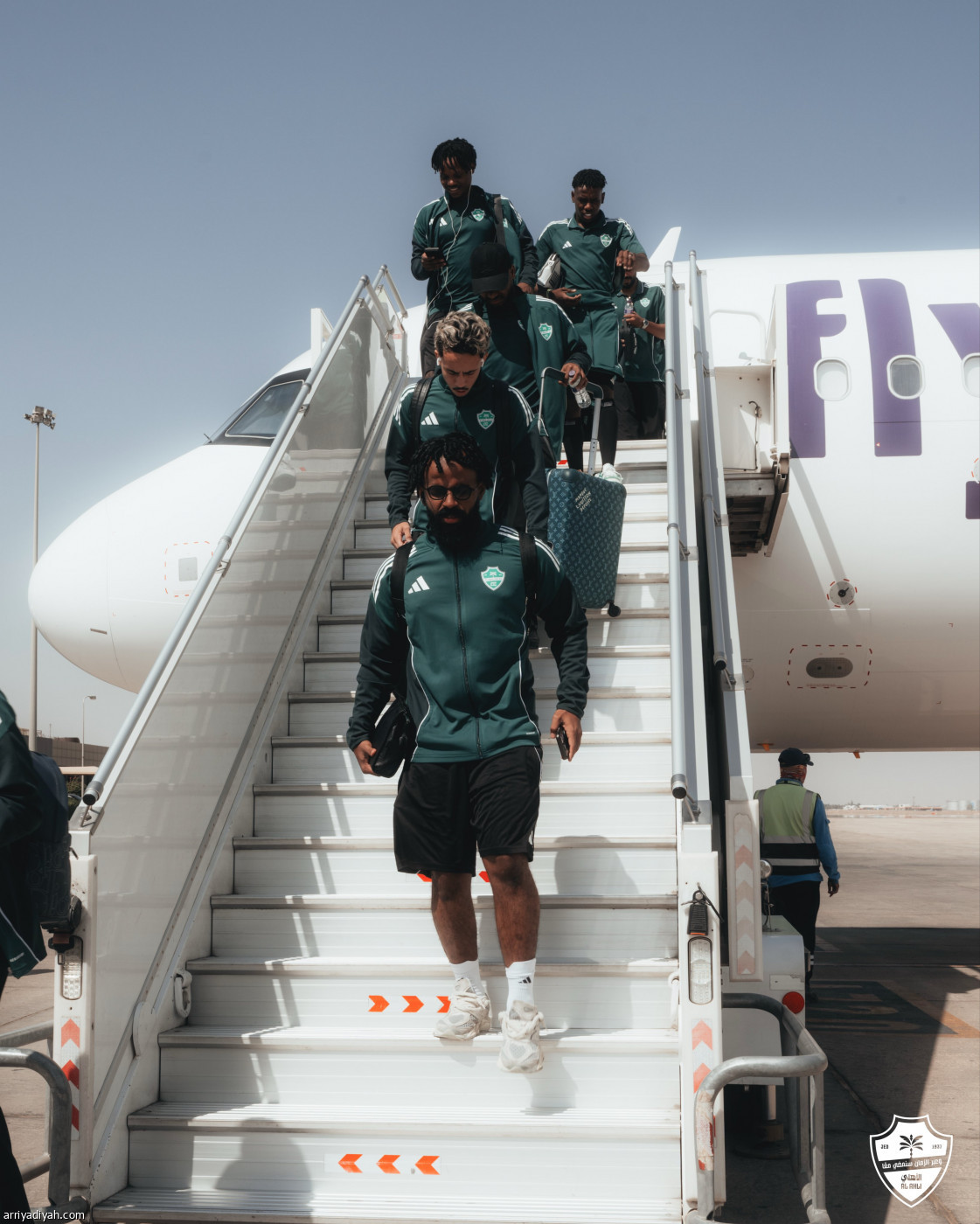 الأهلي يصل القصيم